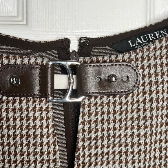 Ralph Lauren Chic Houndstooth Dress with Buckle Detail
Size Small‎ - Picture 4 of 9